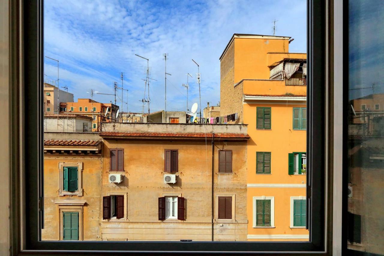 Torpignattara Apartment